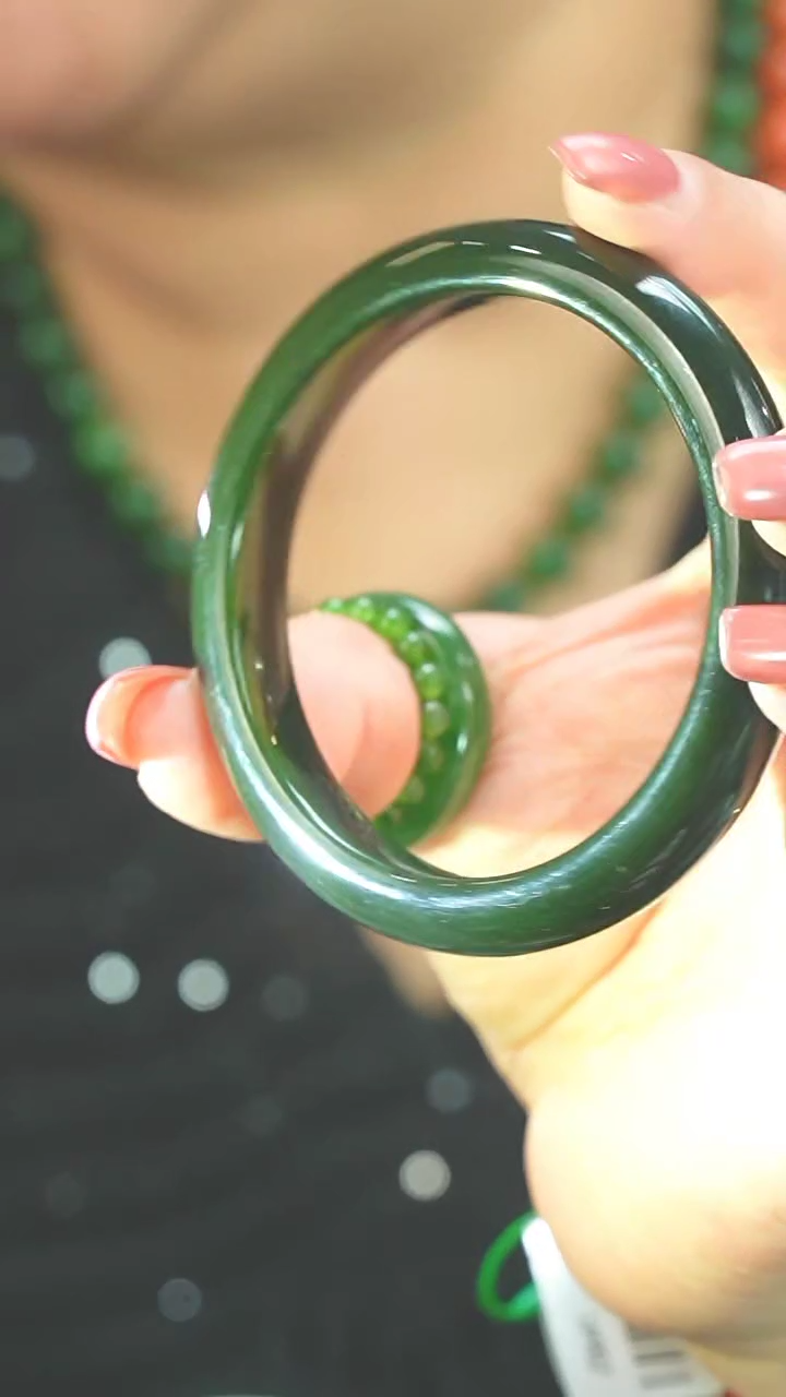 【闪购商品】和田玉57.5未镶嵌手镯