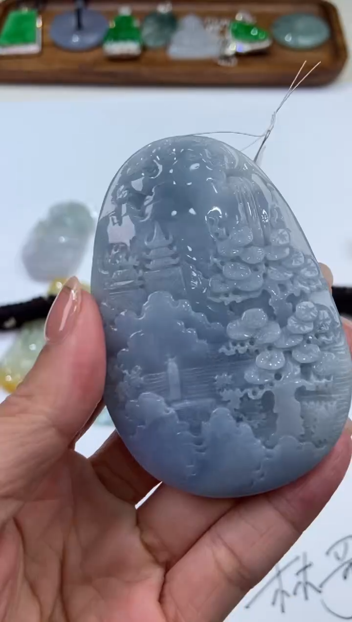 【闪购商品】翡翠未镶嵌颈饰2205745  