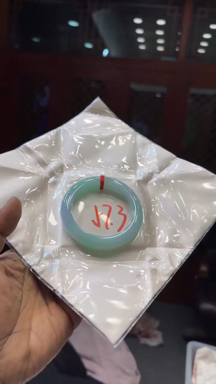 【闪购商品】翡翠手镯未镶嵌手镯