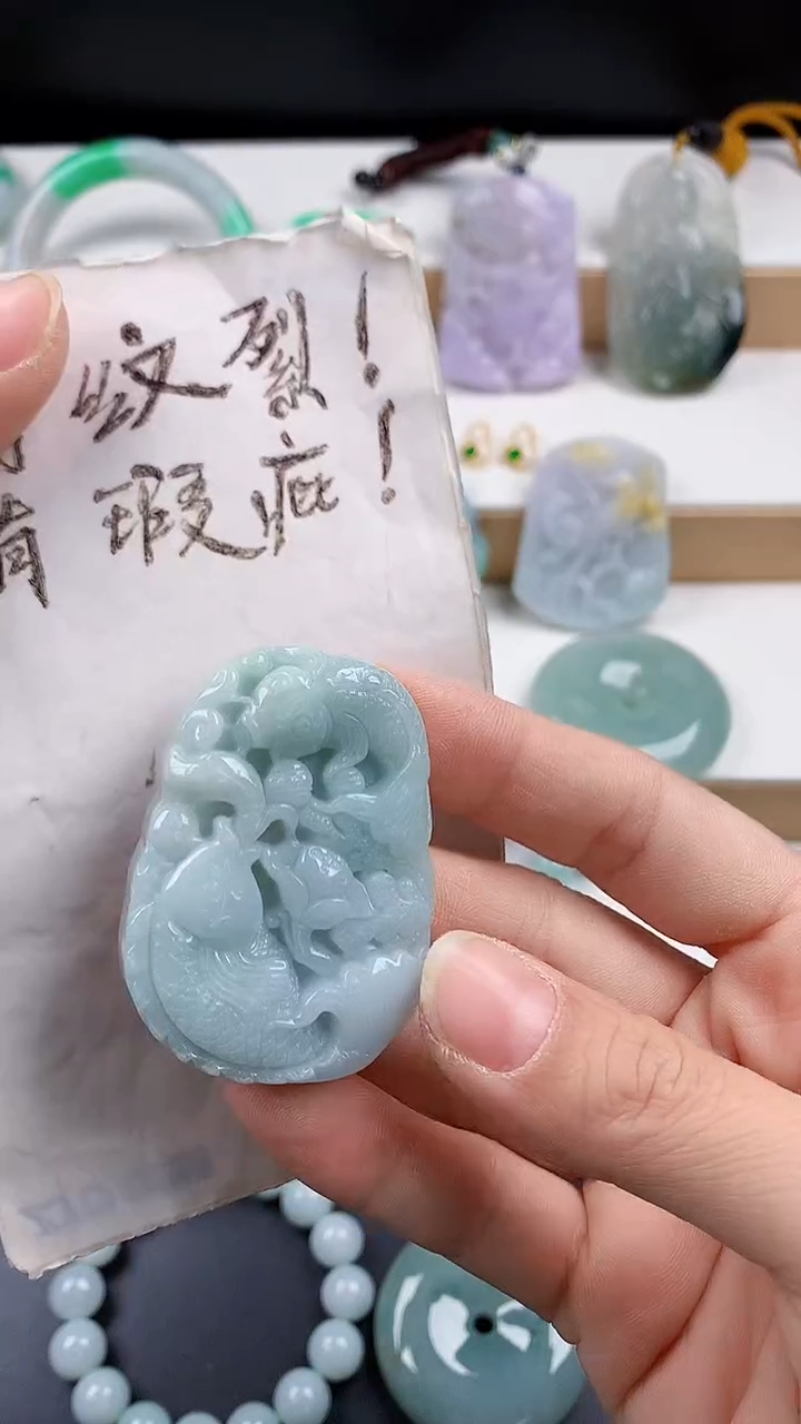 颈饰未镶嵌翡翠天然翡翠吊坠挂件