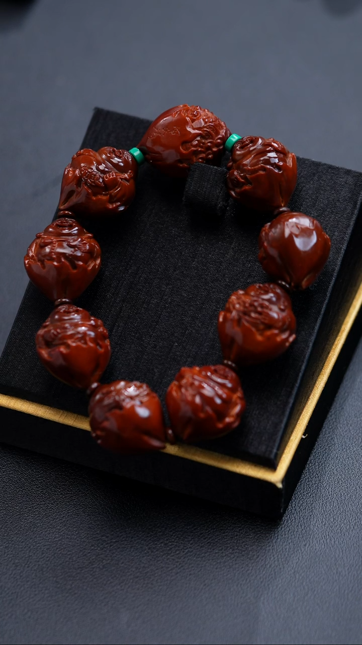 手串橄榄核四花弥勒