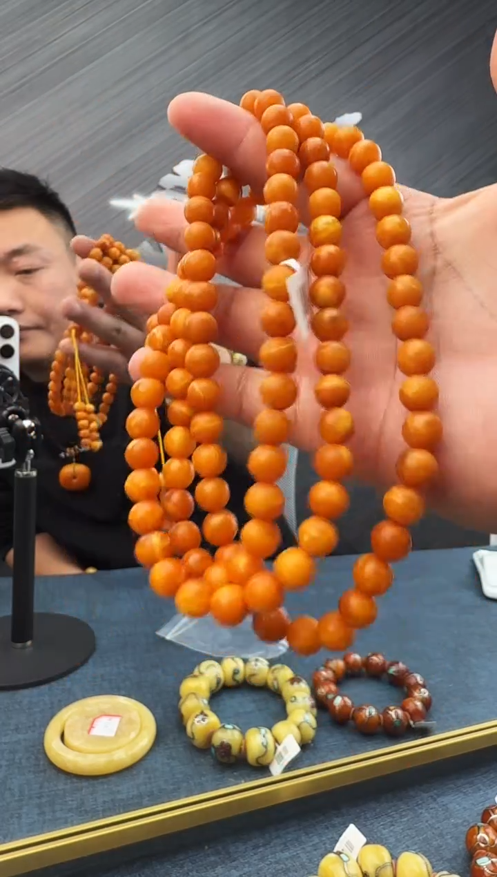 蜜蜡未镶嵌珠宝奇石假一罚十48，9多样性发其一