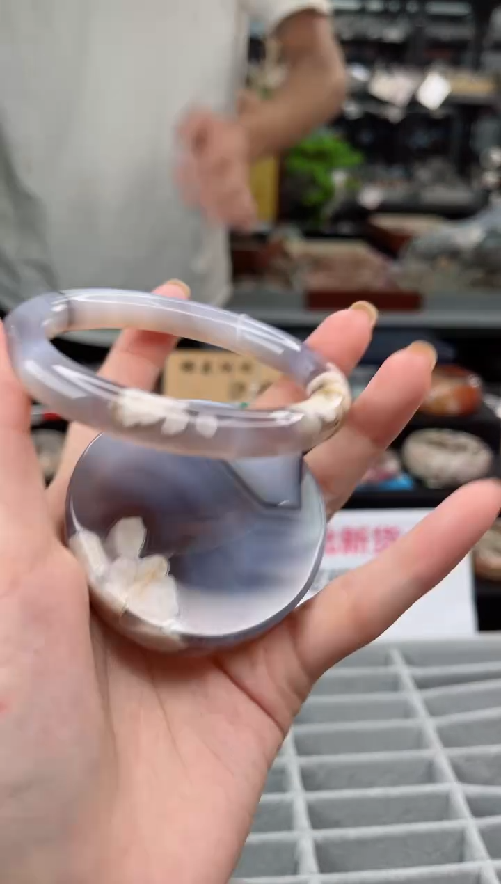 【闪购商品】石英质玉手镯未镶嵌61圈口（赠品镯心）3931339