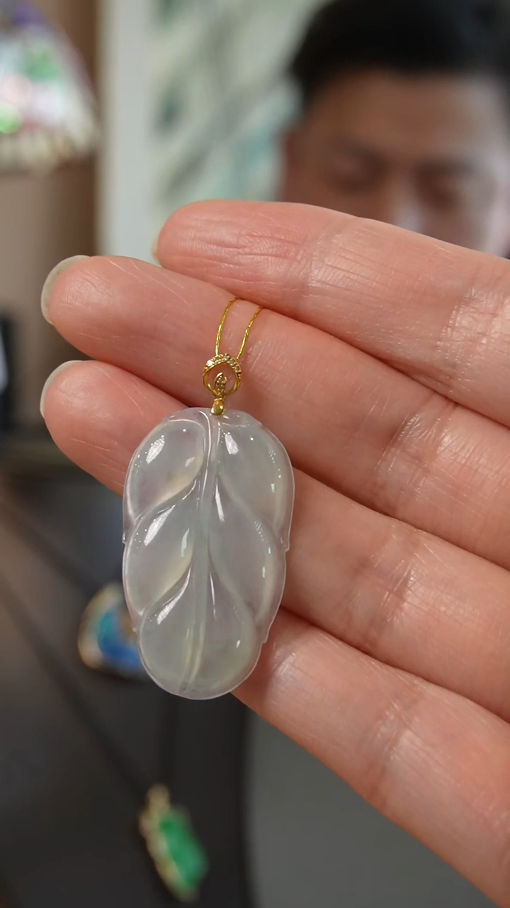 【闪购商品】翡翠吊坠(不含链)18K金镶嵌天然缅甸翡翠吊坠