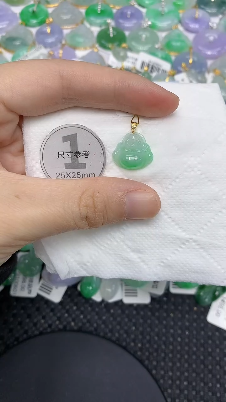 颈饰18K金镶嵌翡翠111111111