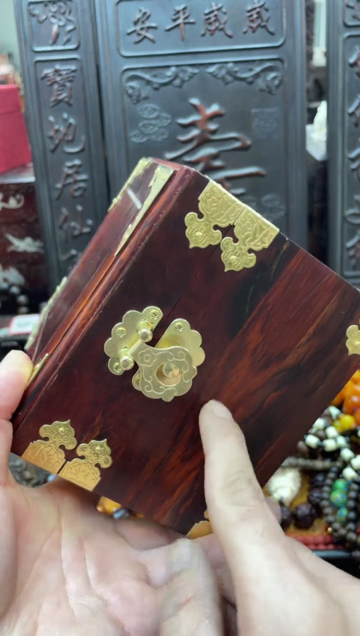 【闪购商品】木红刻字手串圆珠带花梨木侧翻盒