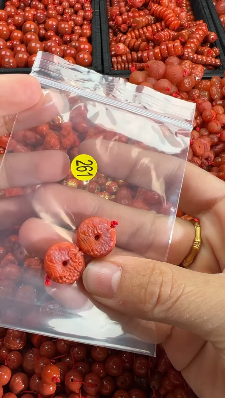 【闪购商品】南红玛瑙颈饰未镶嵌1