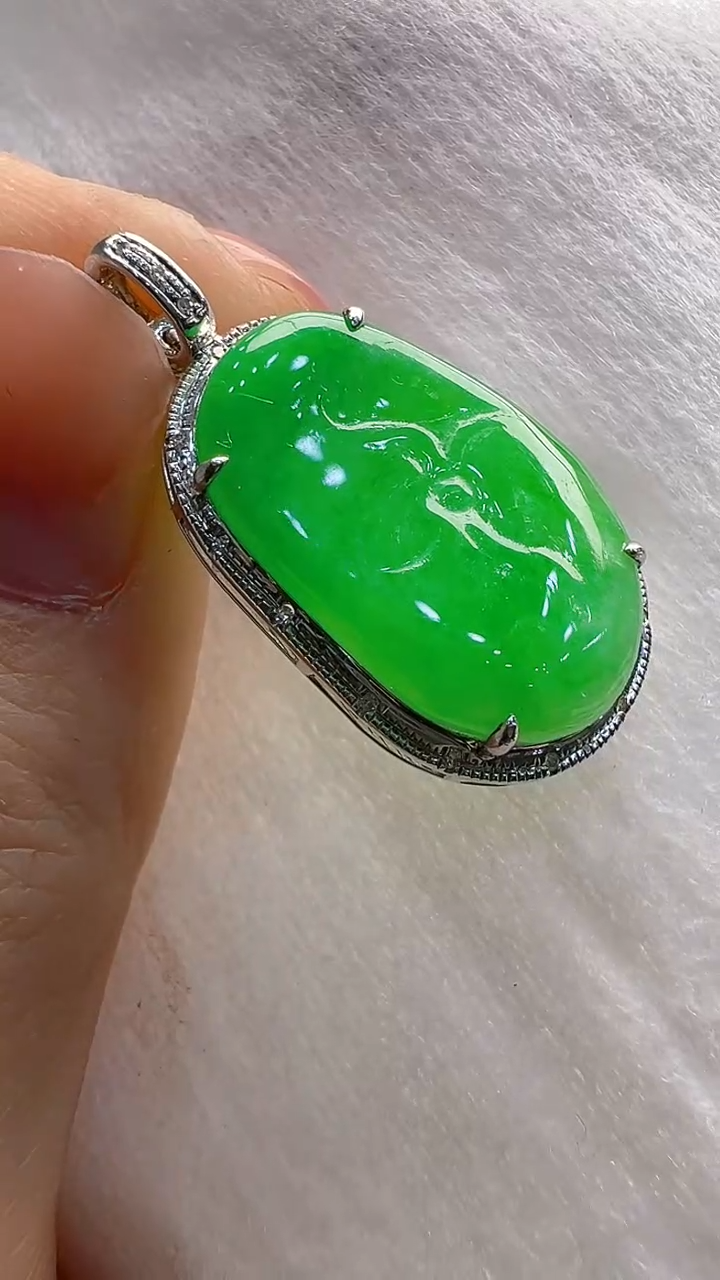 【闪购商品】翡翠吊坠(不含链)18K金镶嵌多样性发货拍一发一