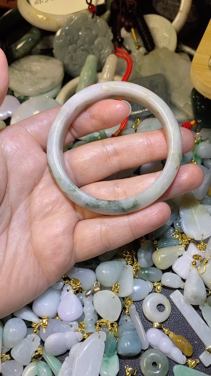 【闪购商品】翡翠颈饰未镶嵌/10000077