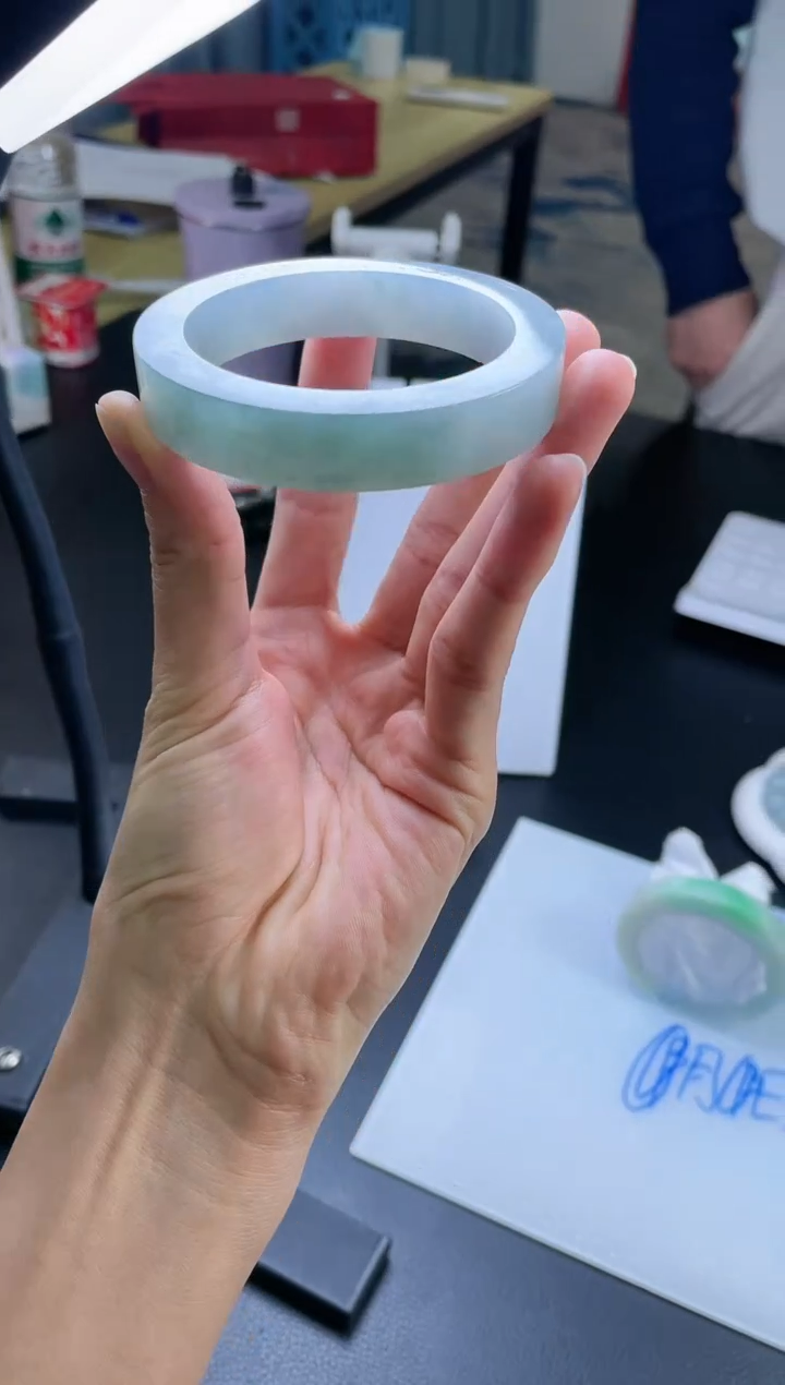 【闪购商品】定制翡翠手镯未镶嵌手镯