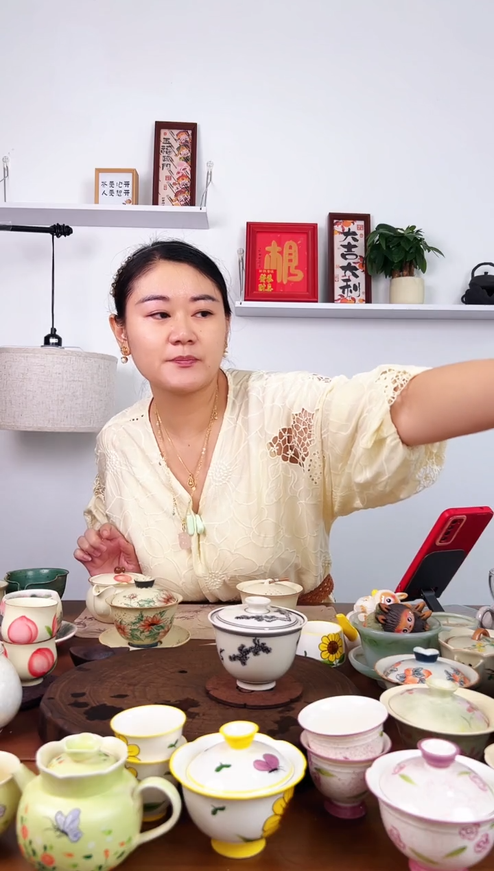 毛****3老板娘福利云鹤盖碗配杯子
