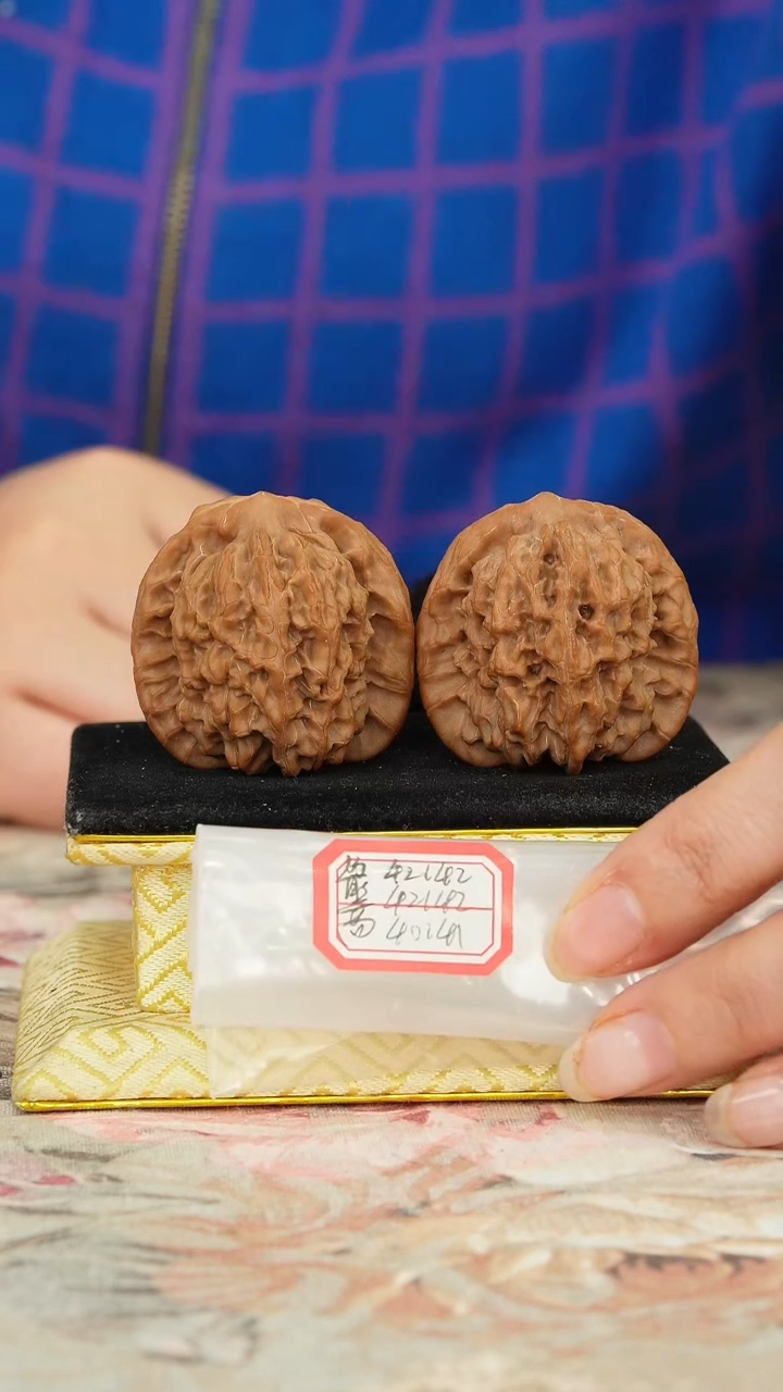 【闪购商品】文玩核桃把件非嫁接马老四