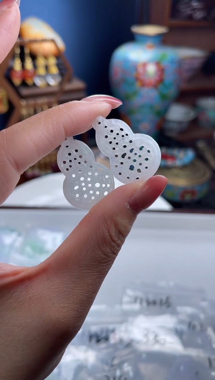 未镶嵌挂件翡翠若**师，120896