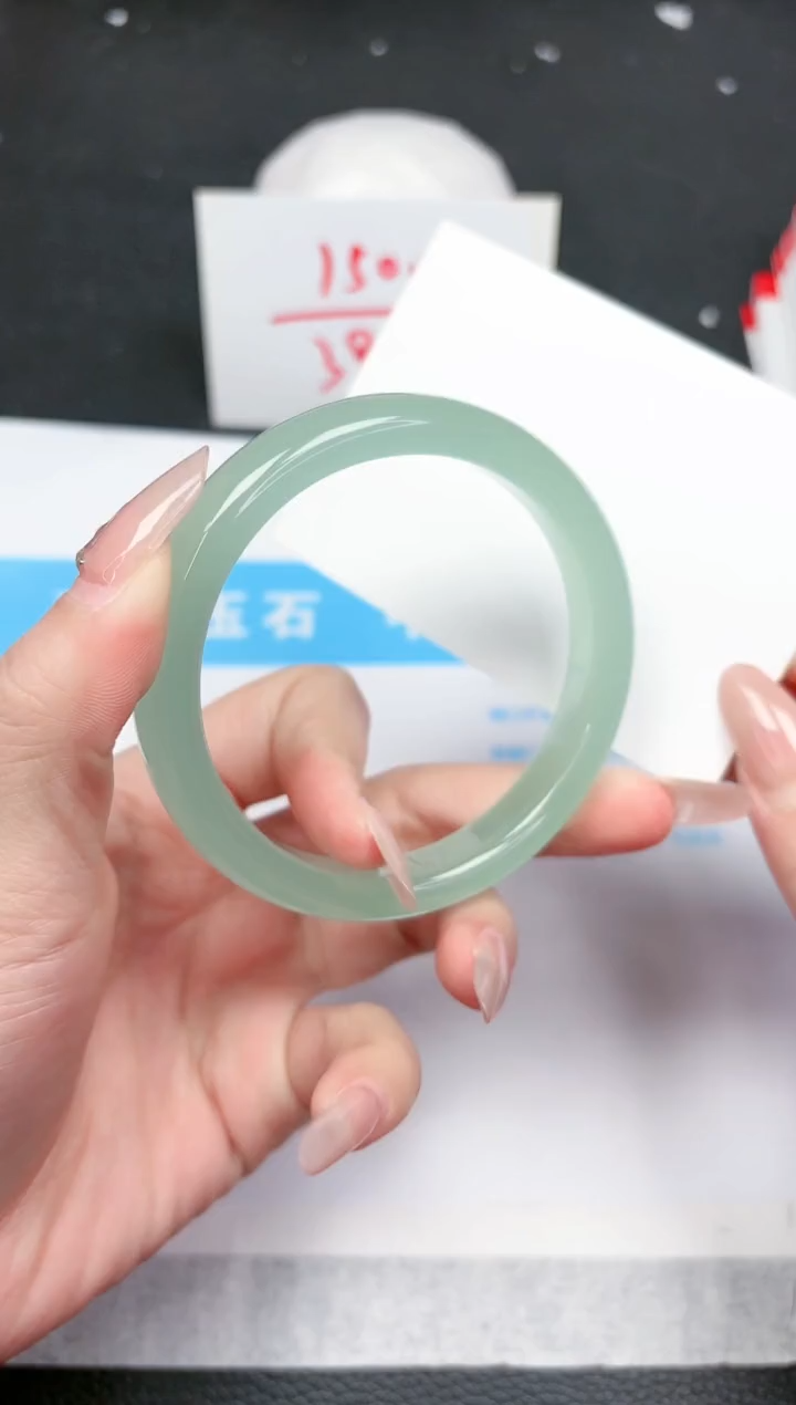 【闪购商品】石英质玉手镯未镶嵌778-62