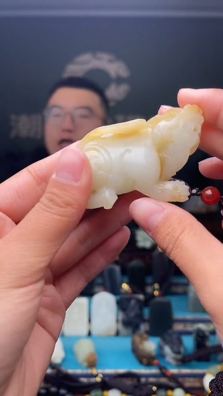 未镶嵌和田玉挂件1