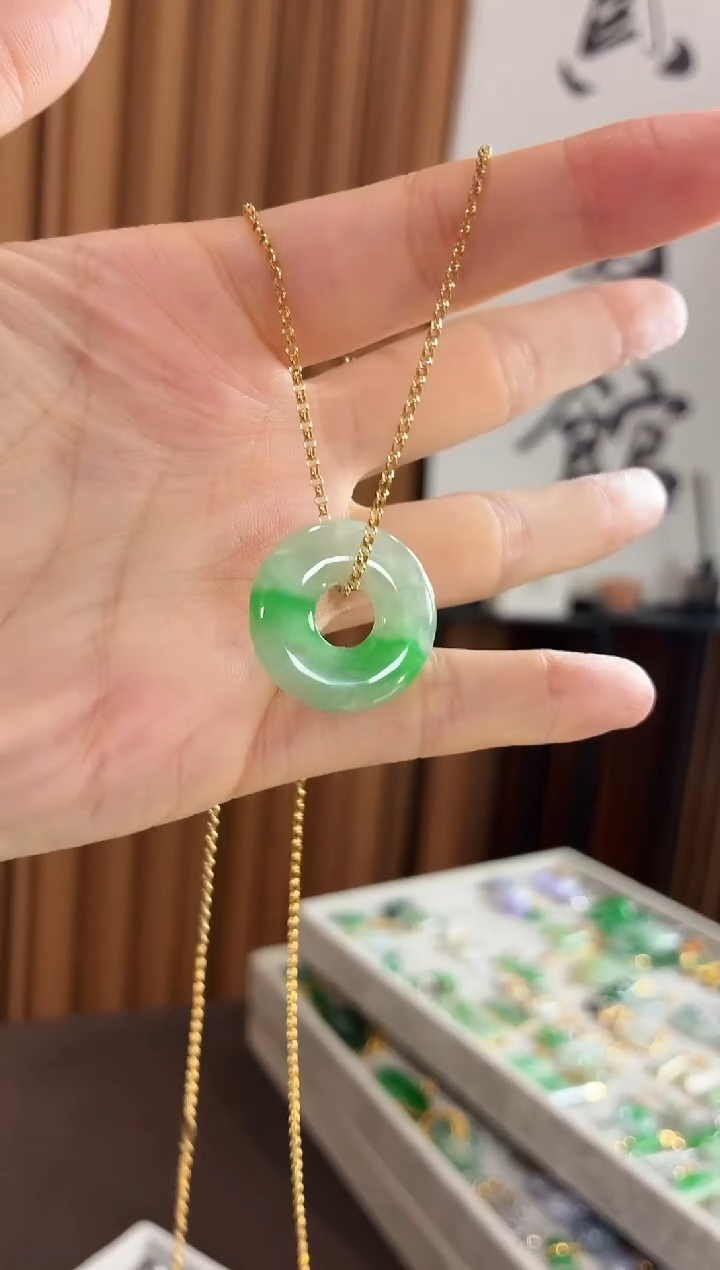 吊坠(不含链)未镶嵌翡翠吊坠