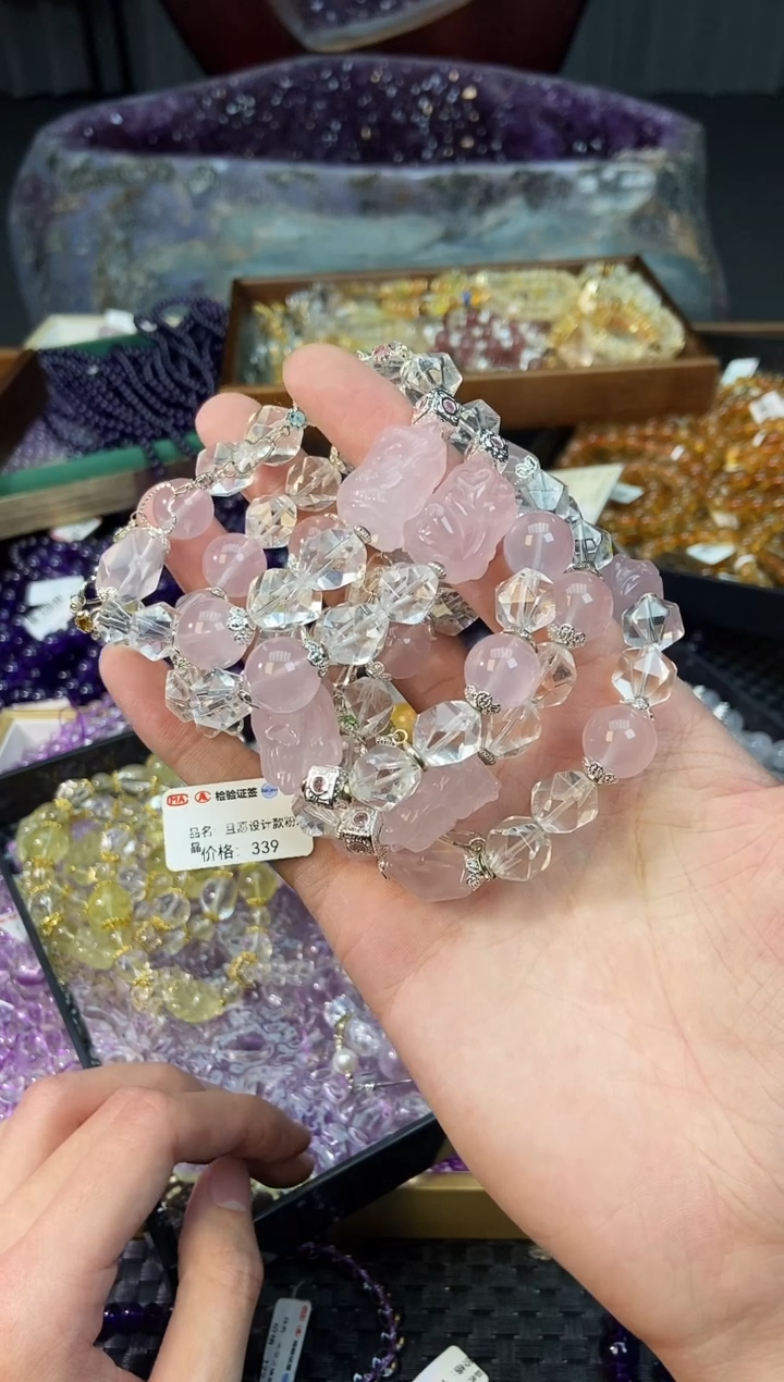 【闪购商品】水晶手链合金水晶设计款单圈多样性发其一