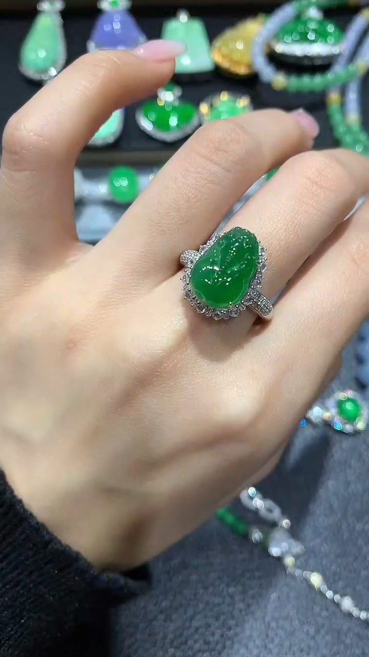 【闪购商品】翡翠戒指18K金镶嵌21团购
