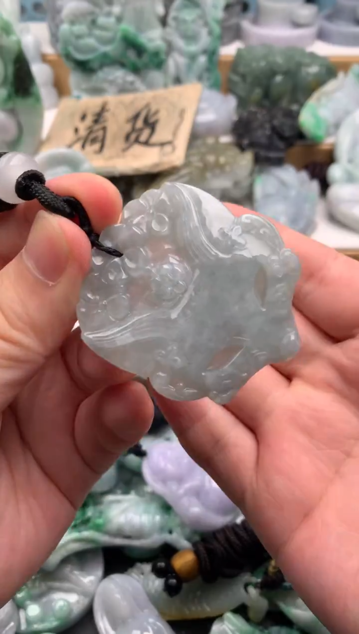吊坠(不含链)未镶嵌翡翠1