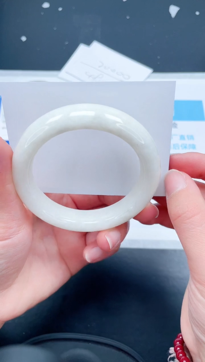 【闪购商品】和田玉手镯未镶嵌159