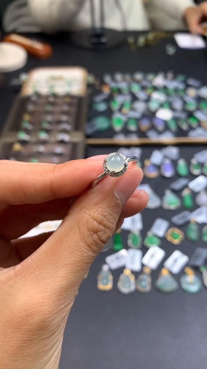 颈饰银S925镶嵌翡翠18246