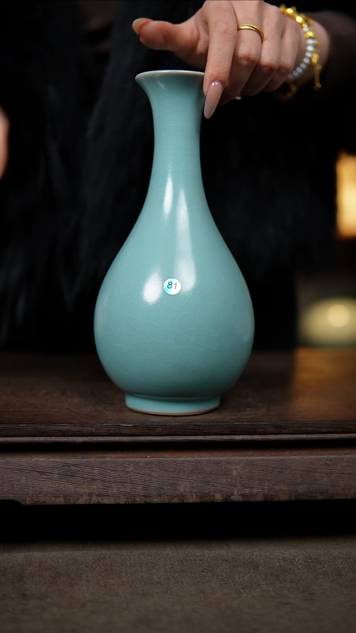 【闪购商品】杯仿古精工玉壶春瓶瑕20.5高81