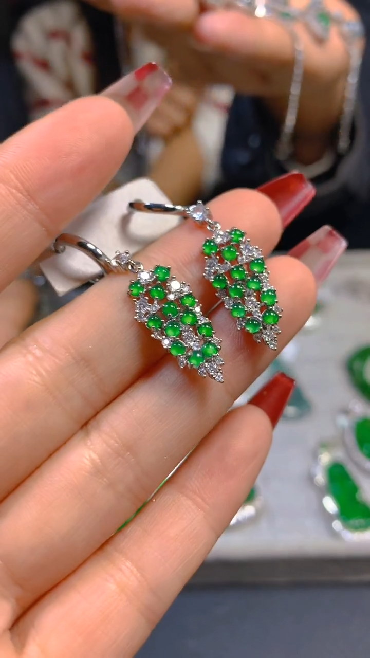 【闪购商品】翡翠耳饰未镶嵌0145869019多样性发一