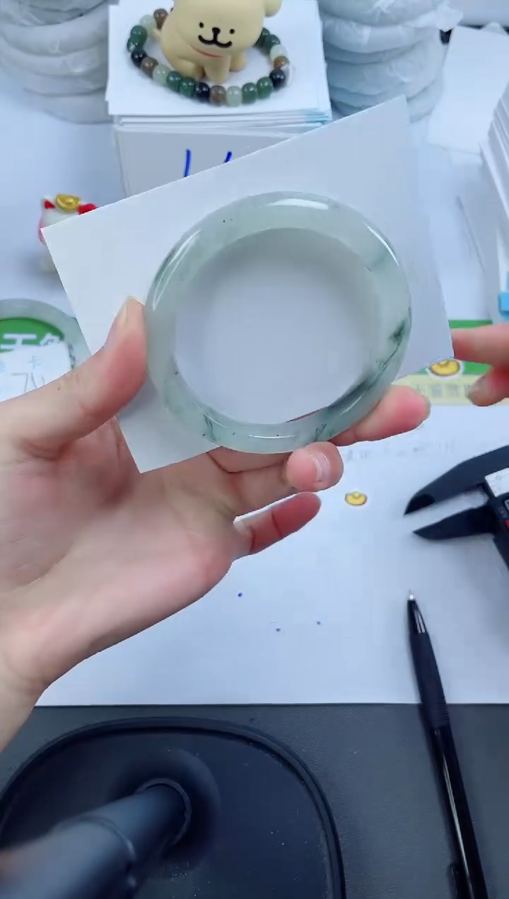 【闪购商品】石英质玉手镯未镶嵌752-55