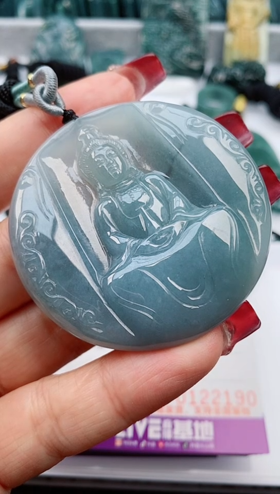 【闪购商品】翡翠颈饰未镶嵌               