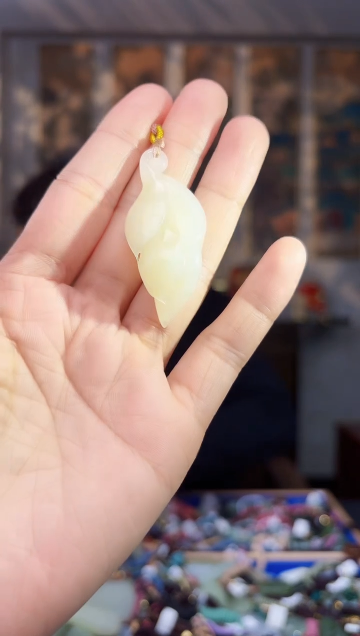 【闪购商品】和田玉挂件未镶嵌拍一发一