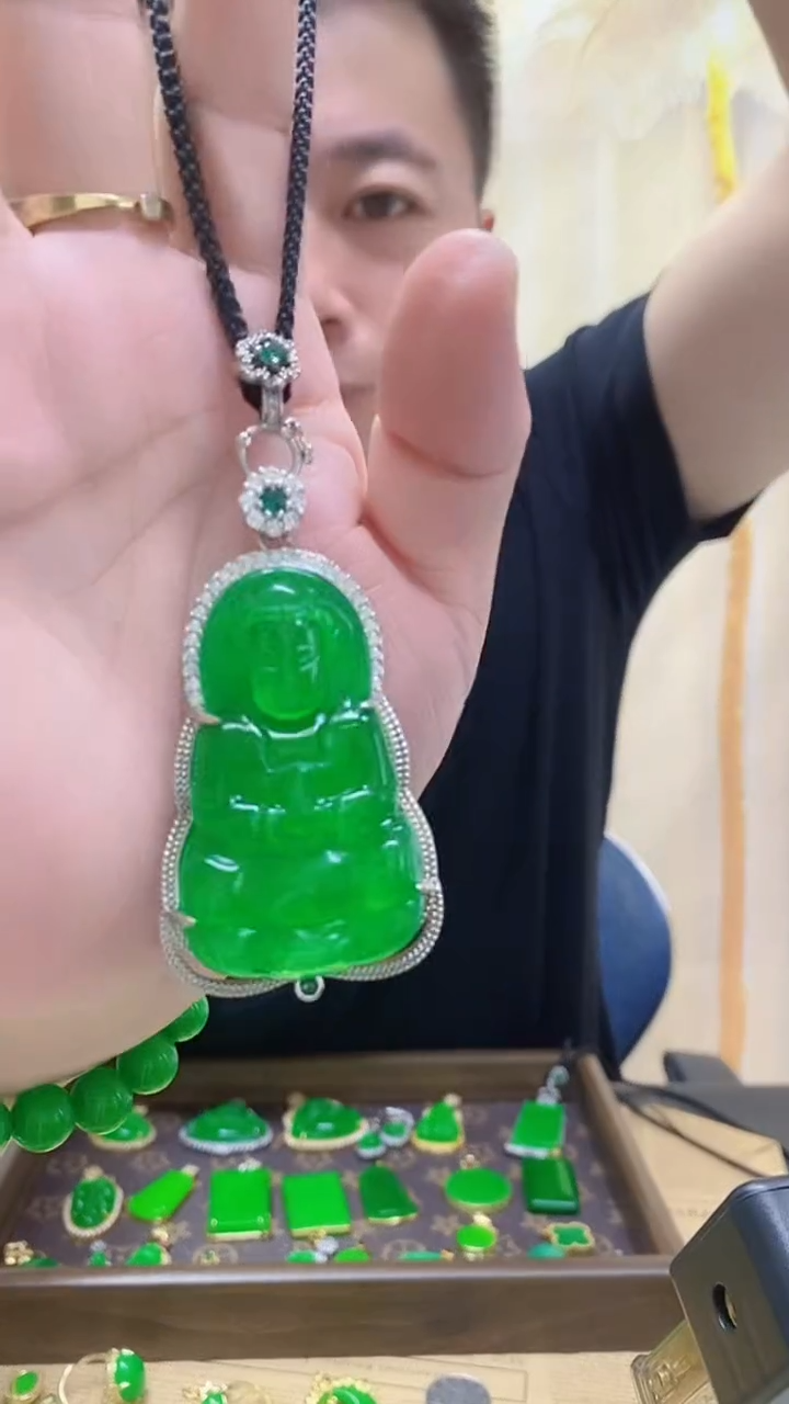 吊坠(赠链)银S925镶嵌翡翠翡翠吊坠