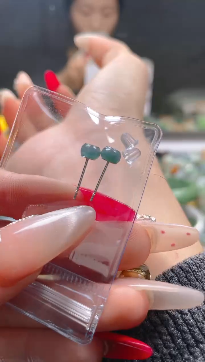 【闪购商品】翡翠颈饰未镶嵌/B/翡翠A货一图一物