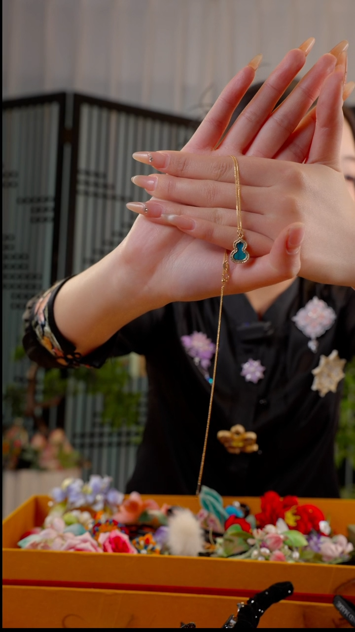 刺绣没****天非遗苏绣绒花手工饰品