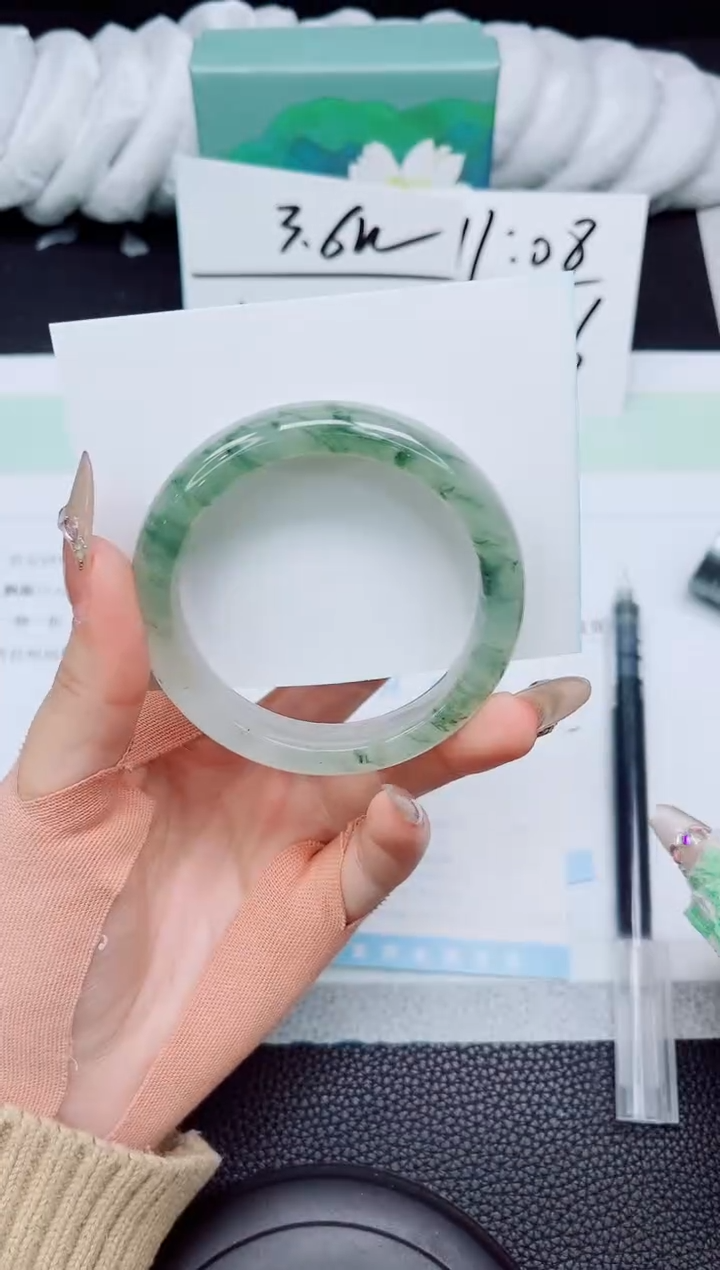 石英质玉未镶嵌手镯A243-54