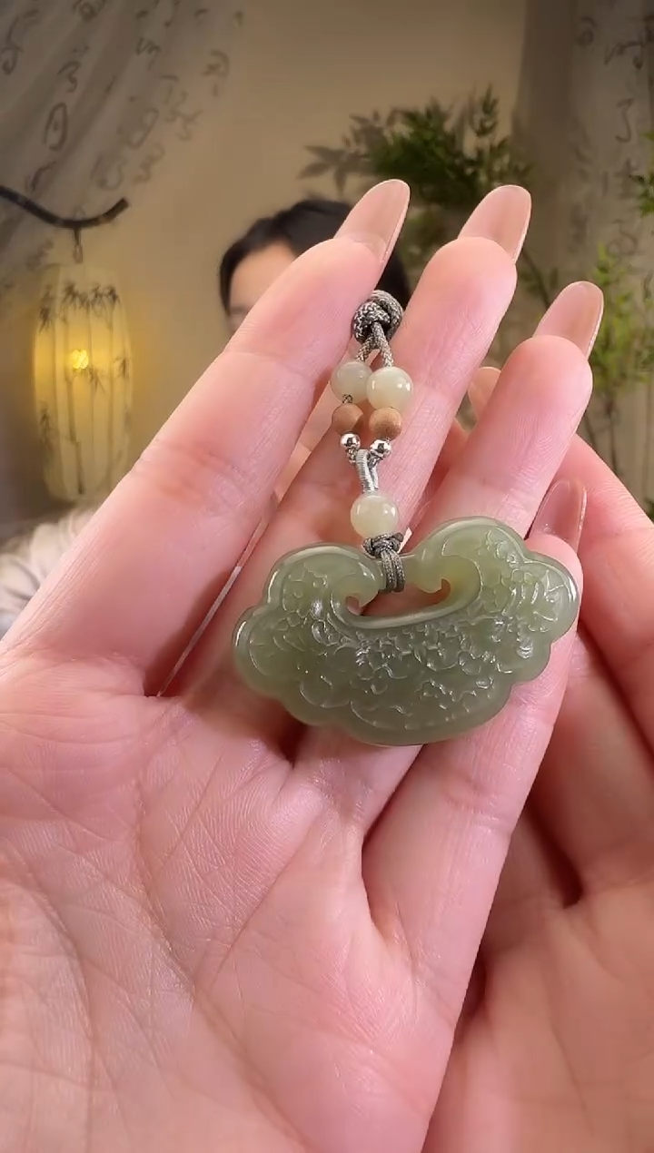 【闪购商品】和田玉颈饰未镶嵌平安锁