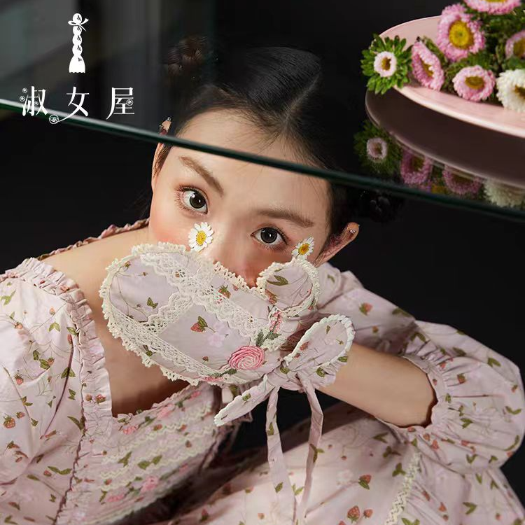 淑女屋官方旗舰店野草莓公主。手 套