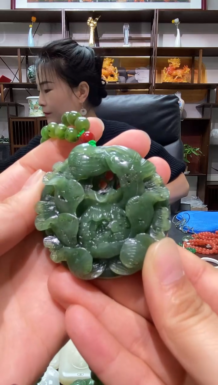 颈饰未镶嵌和田玉  