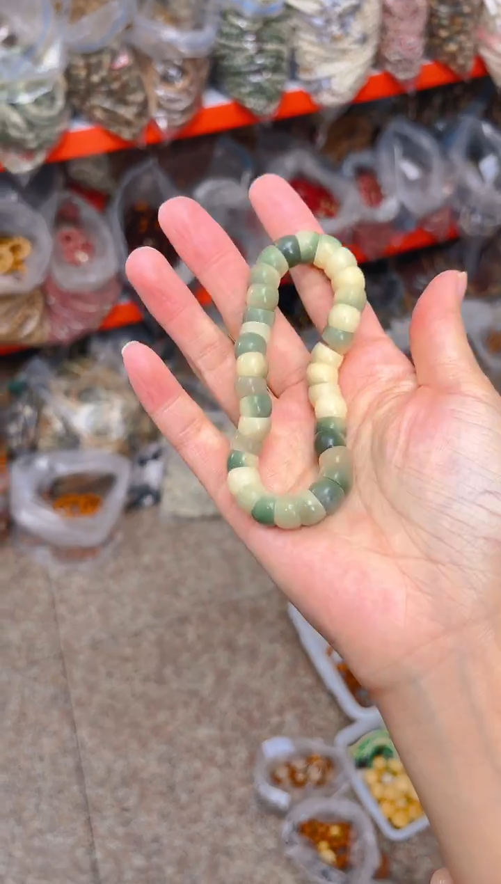 吊坠菩提根/象牙果飘花绿色小肠