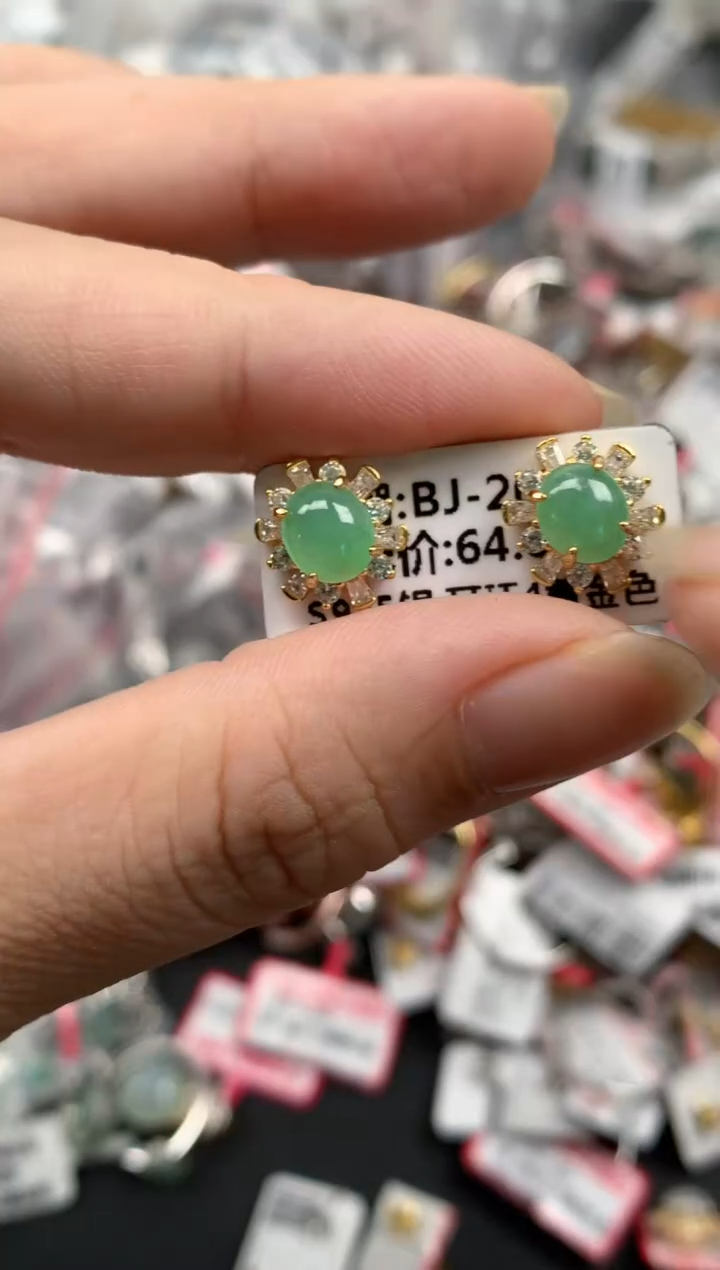 翡翠戒指银S925镶嵌天然A货缅甸翡翠