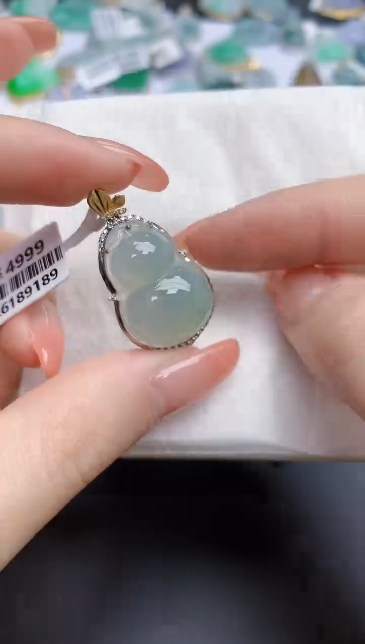 【闪购商品】翡翠颈饰18K金镶嵌天然缅甸翡翠A货