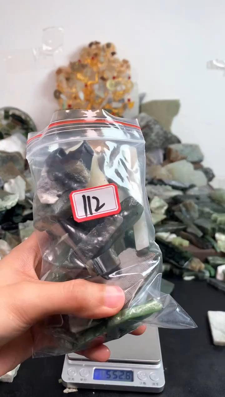 未镶嵌和田玉摆件112