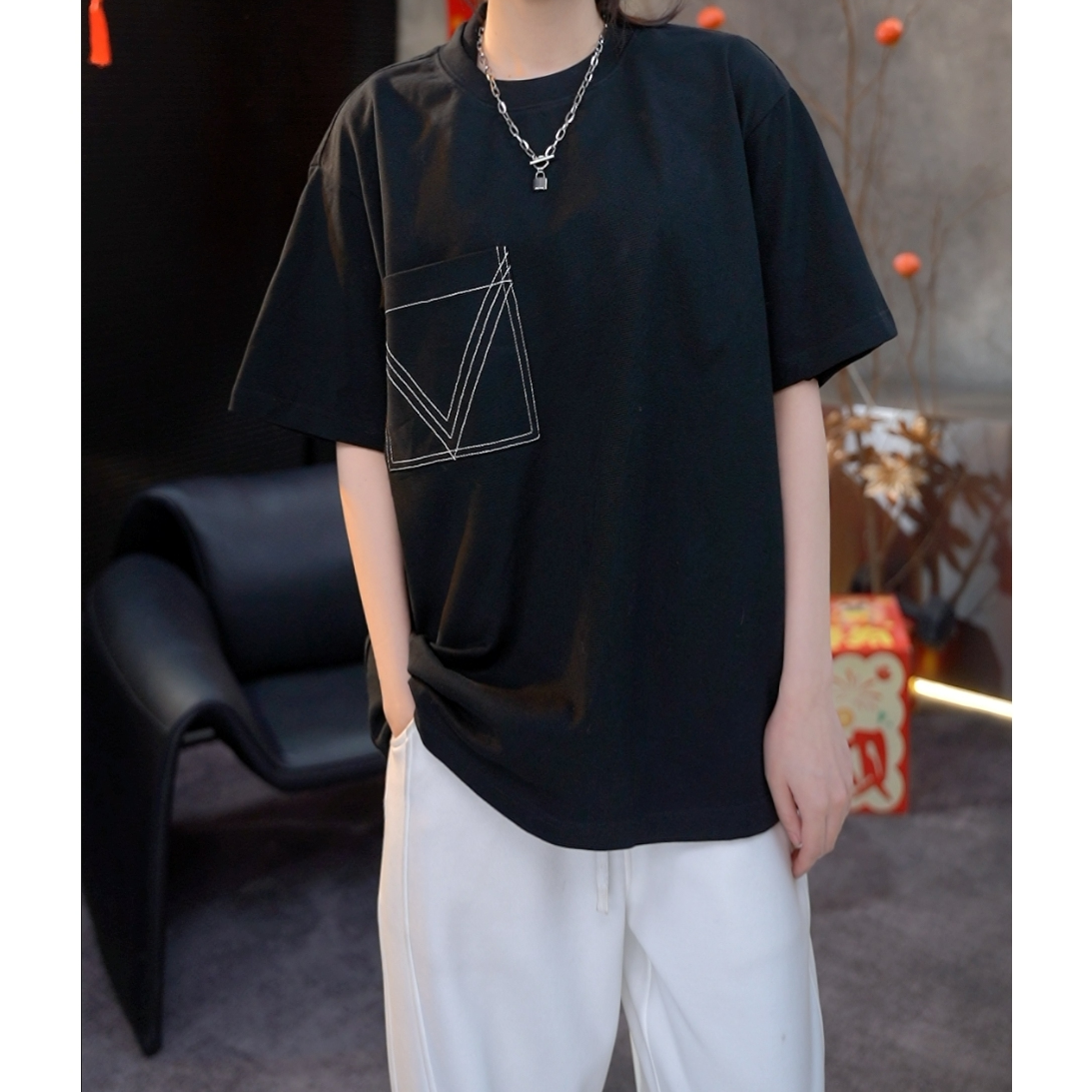 【西西新品福利】明线口袋刺绣图案圆领男T恤夏季百搭休闲D18862T