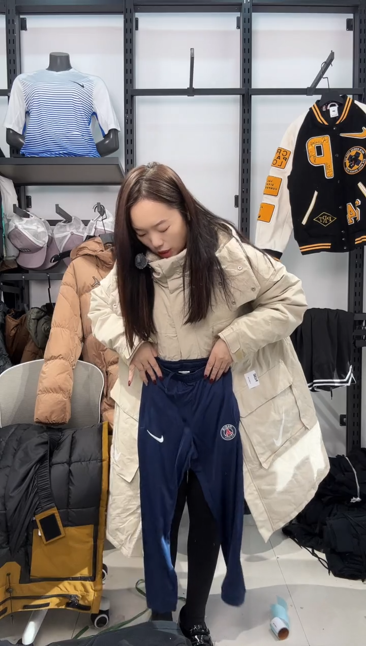 2002闪购编码 Nike/Jordan运动卫衣裤以直播间过款为准 尺码·M135