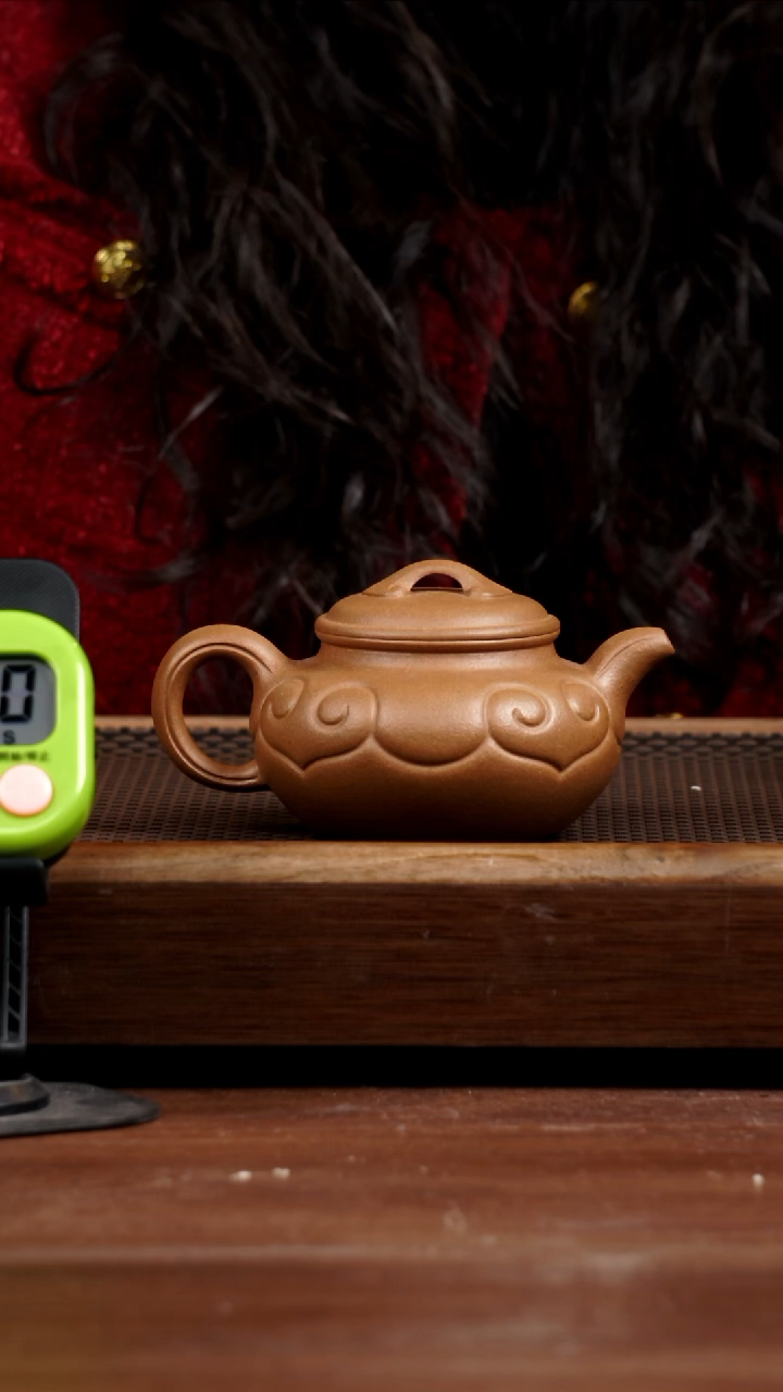 【闪购商品】紫砂茶壶冷金黄仿古如意220CC