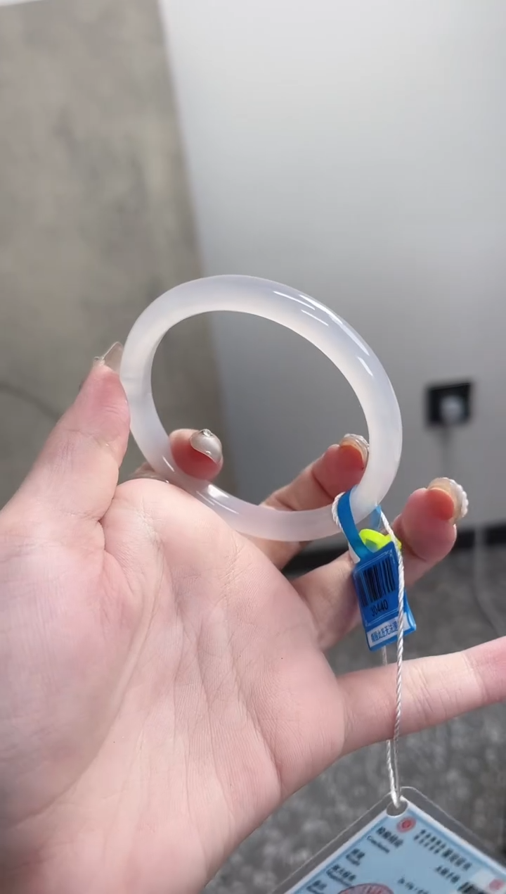 【闪购商品】玛瑙/玉髓手镯未镶嵌56-57圈