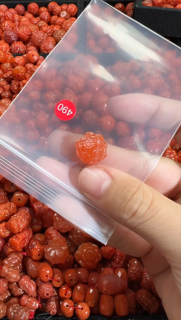 颈饰未镶嵌南红玛瑙1