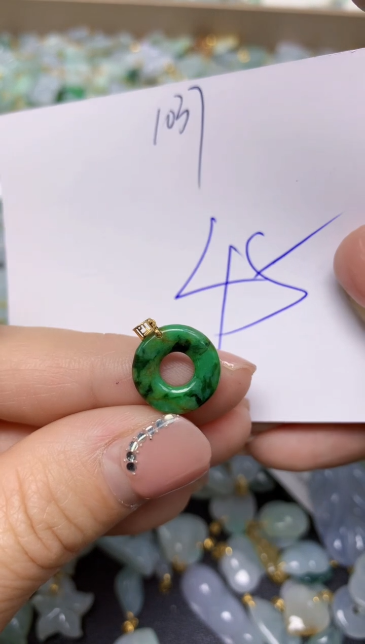 【闪购商品】翡翠挂件18K金镶嵌 天然翡翠A货