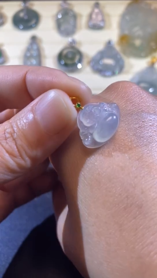 【闪购商品】翡翠吊坠(不含链)18K金镶嵌缅甸天然A货翡翠