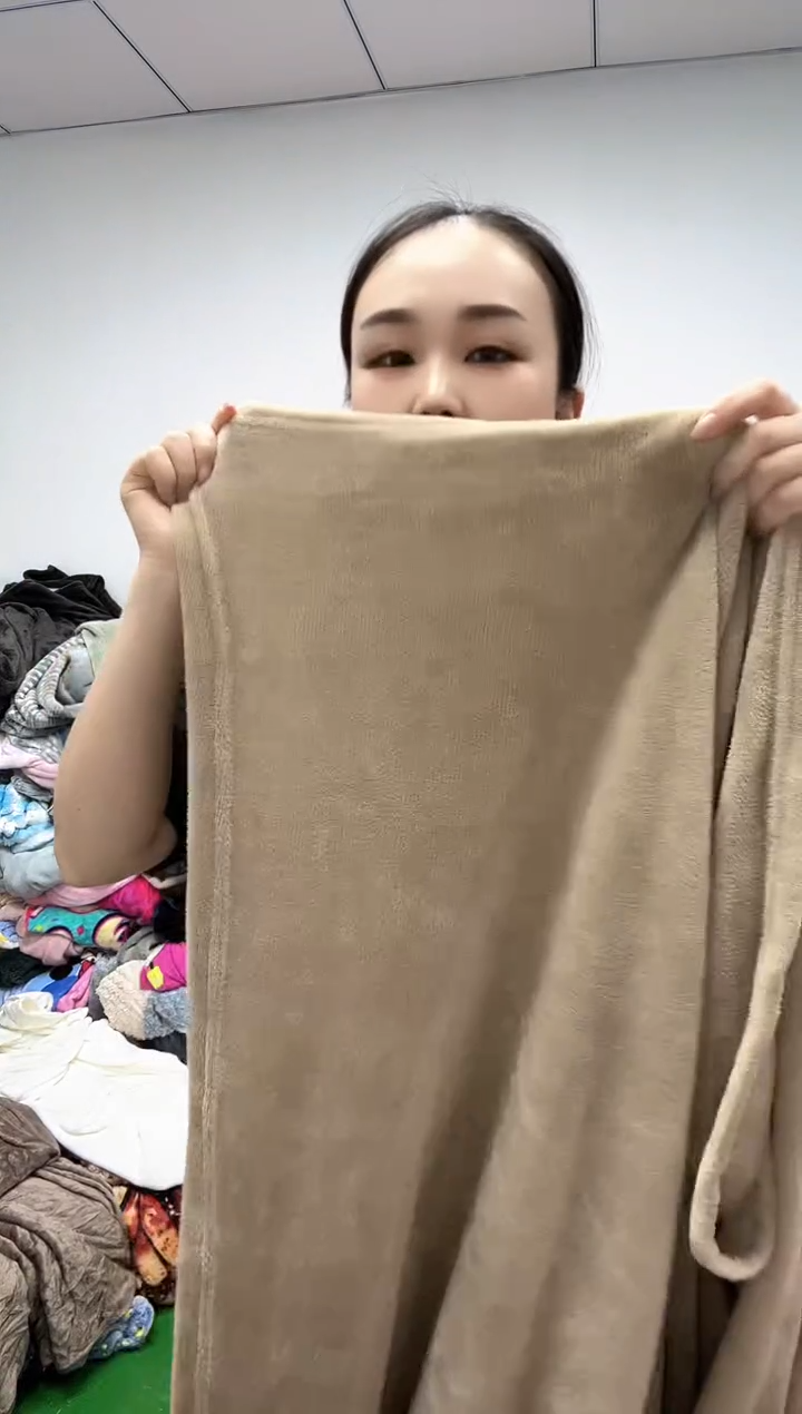 法兰绒2.3X2左右以主播介绍为准