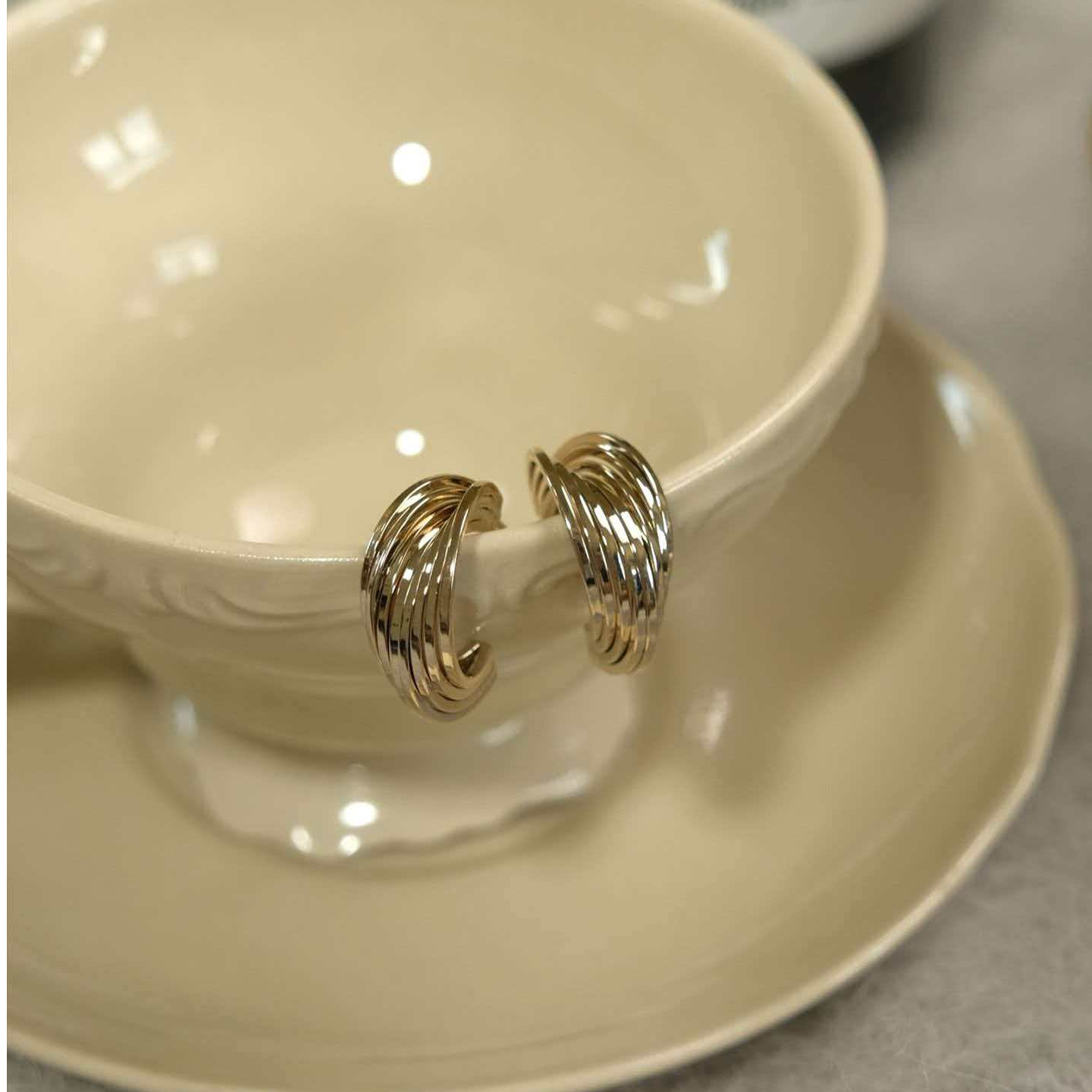 铜合金耳饰 YZ502908 法式咖啡金折拼C圈 耳钉